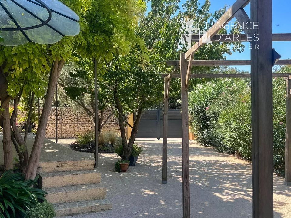 Villa in Arles, Bouches-du-Rhone - foto 3