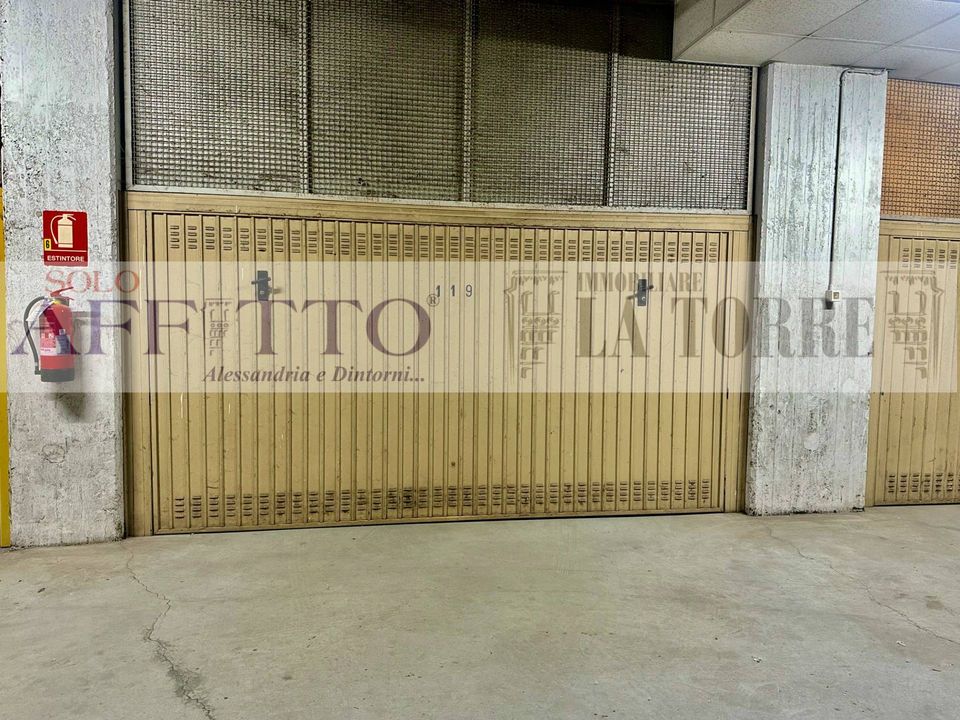 Parkeringsplads i Alessandria, Alessandria - foto 2