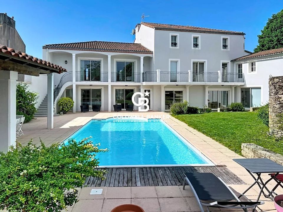Villa i Les Herbiers, Vendee - bilde 1