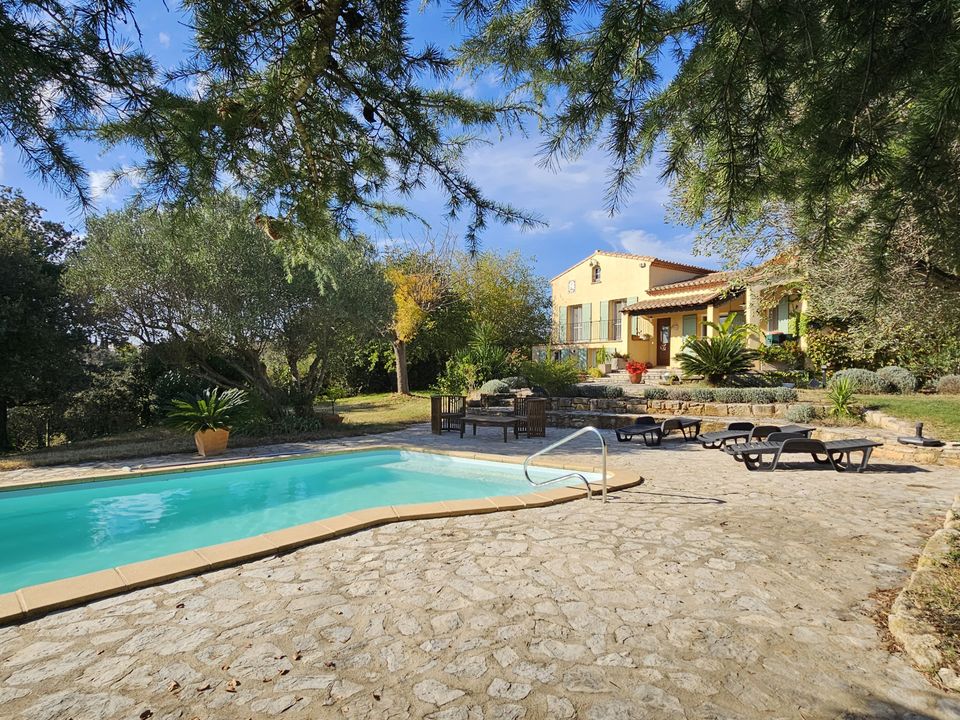 Villa i Saint-Gilles, Gard - foto 1