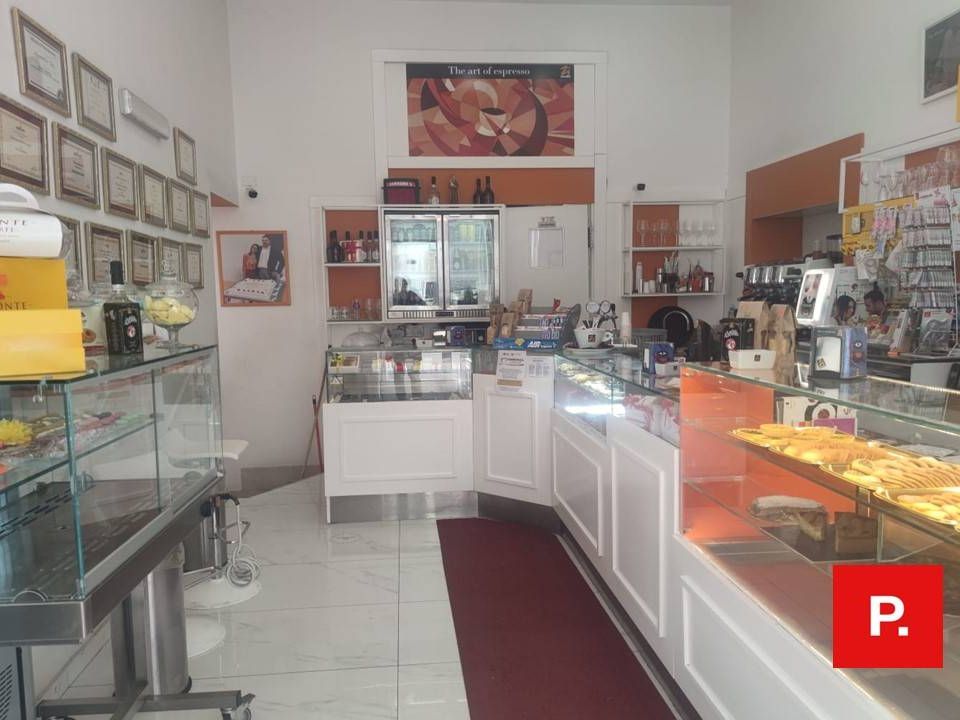Erhvervsejendom i Caserta, Caserta - foto 3