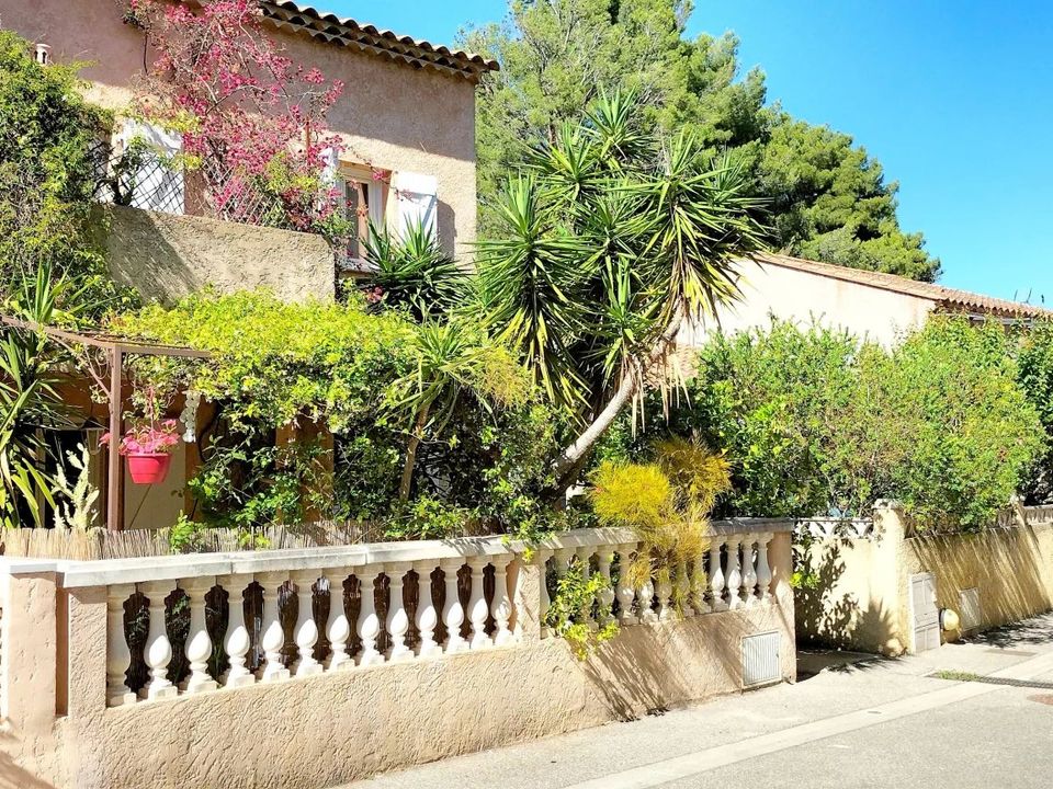Lejlighed i La Ciotat, Bouches-du-Rhone - foto 1