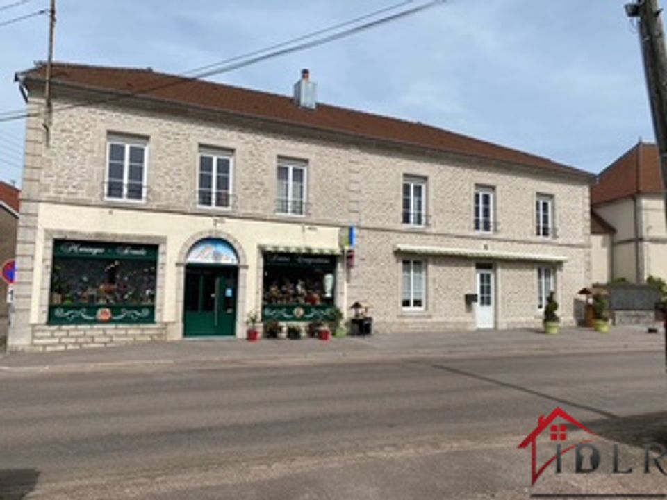 Landejendom i Chalindrey, Haute-Marne - foto 1