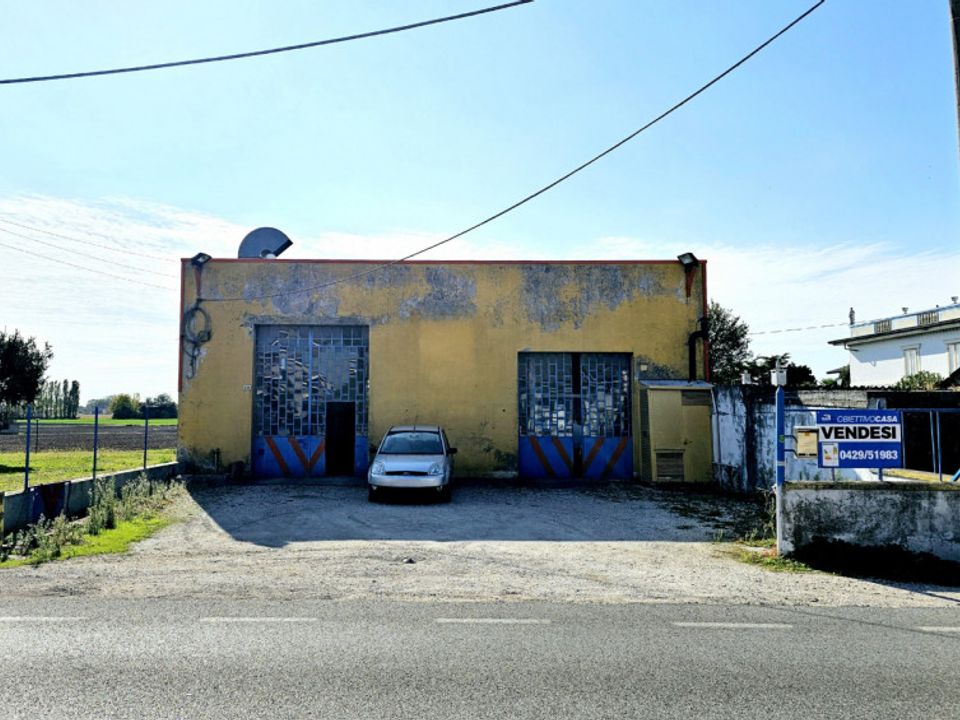 Erhvervsejendom i Solesino, Padua - foto 1