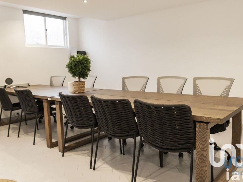 Commercial property in Almada, Setubal - photo 3