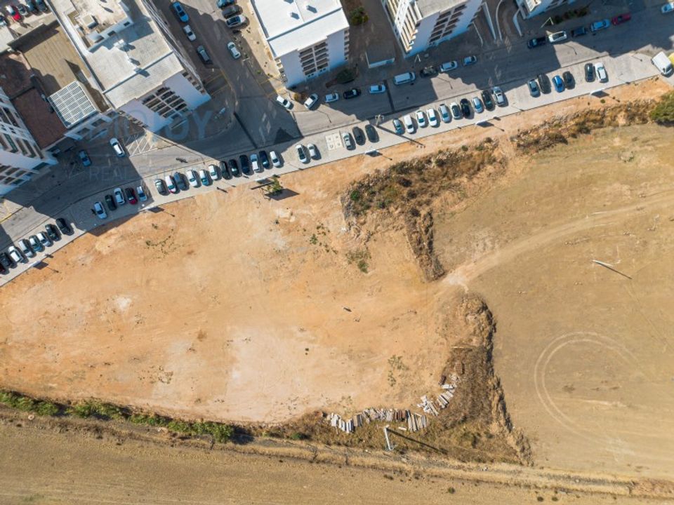 Grond in Lagoa, Faro - foto 1