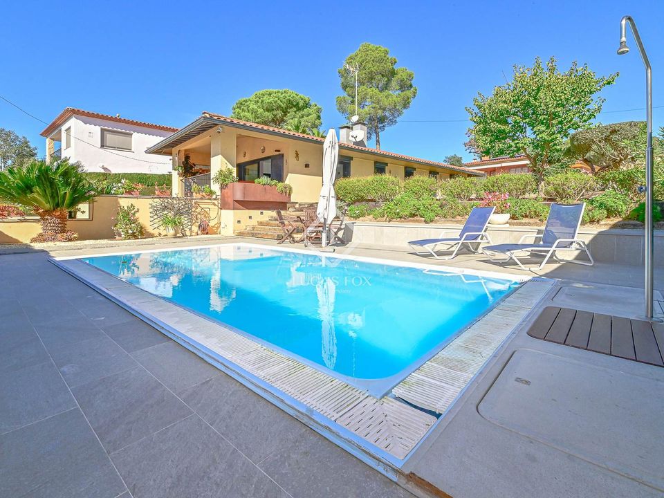 Villa i Bell-Lloc, Gerona - foto 1