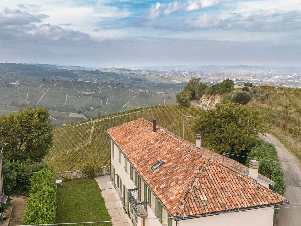Villa i Castiglione Tinella, Cuneo - foto 3