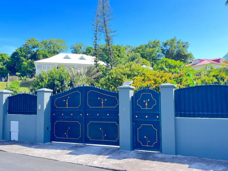 Villa i Gourbeyre, Guadeloupe - foto 1