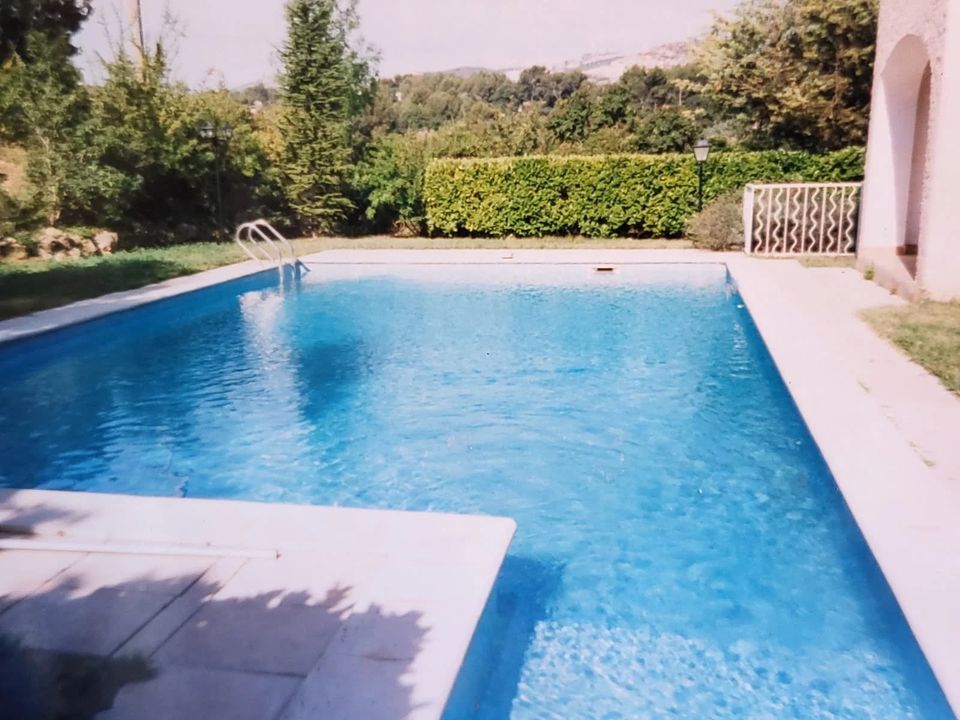 Villa i Auriol, Bouches-du-Rhone - bilde 1