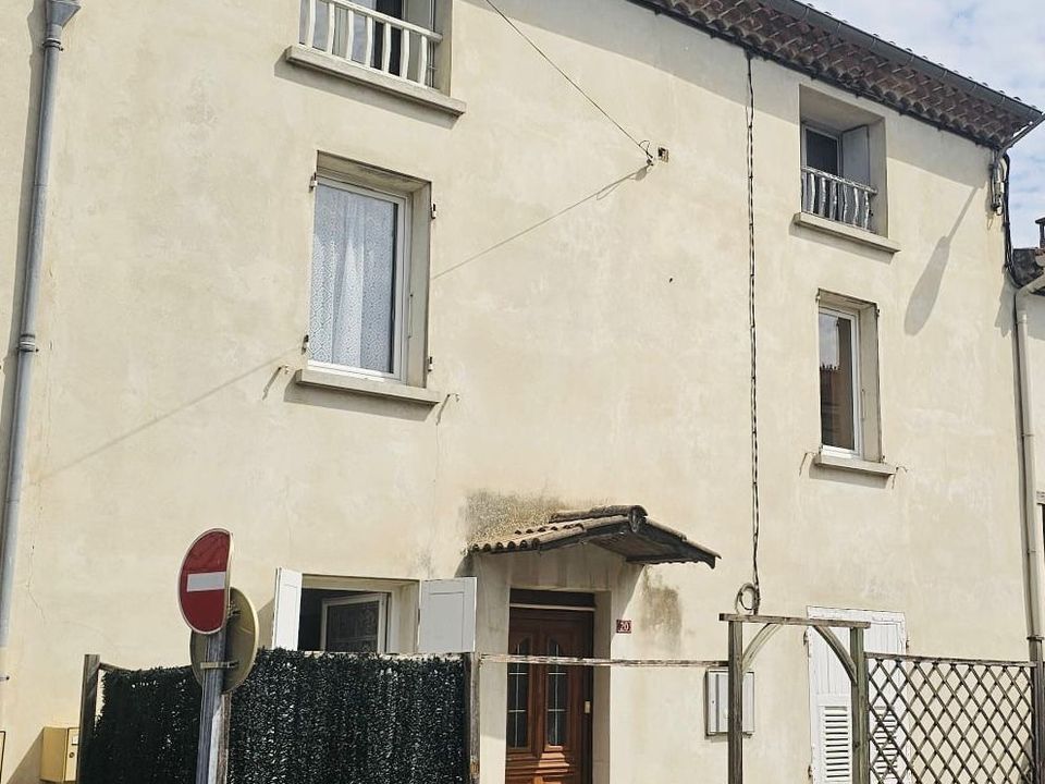 Landsbyhus i Saint-Gervais-sur-Roubion, Drome - foto 1
