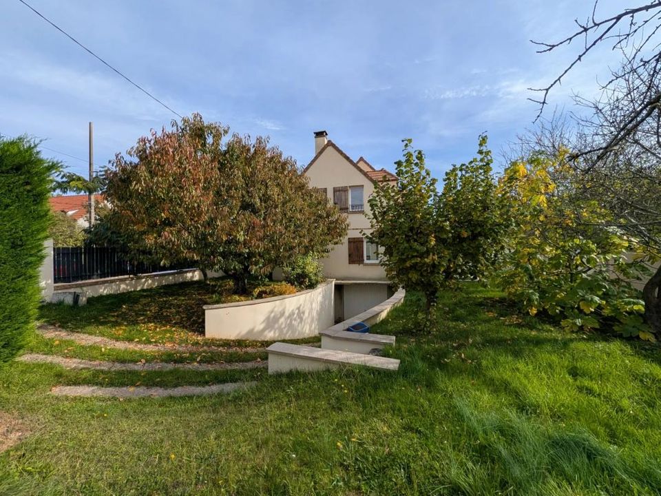 Villa i Les Clayes-Sous-Bois, Yvelines - foto 4