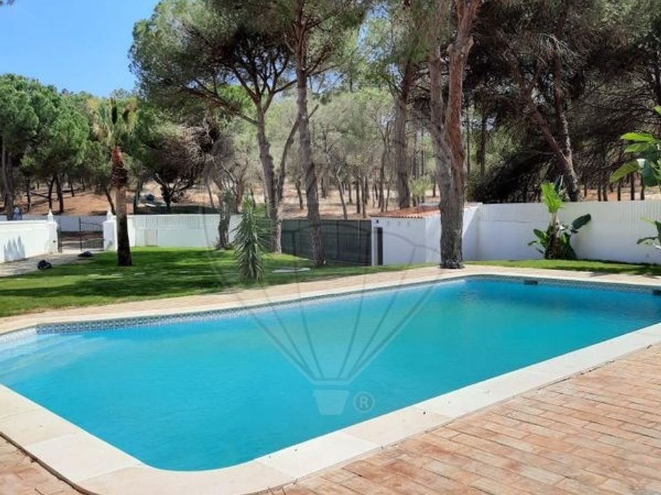 Villa in Loule, Faro - photo 4