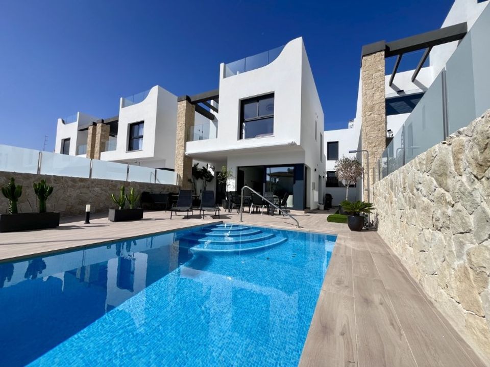 Villa i Punta Prima, Alicante - foto 1