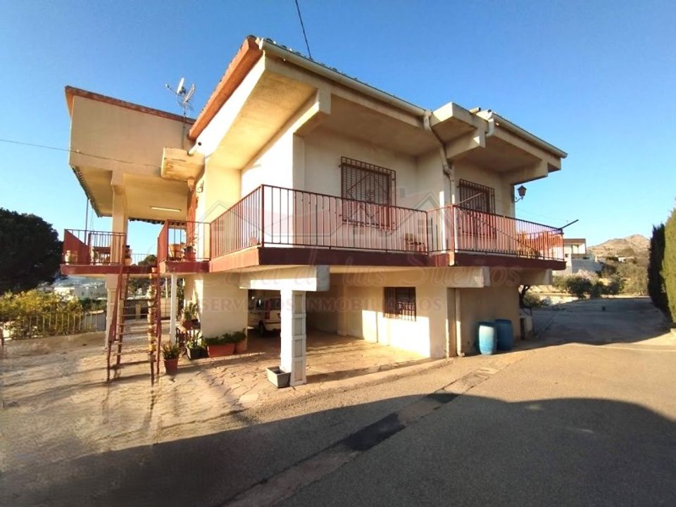 Villa i Petrer, Alicante - foto 1