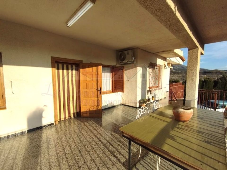 Villa i Petrer, Alicante - foto 3