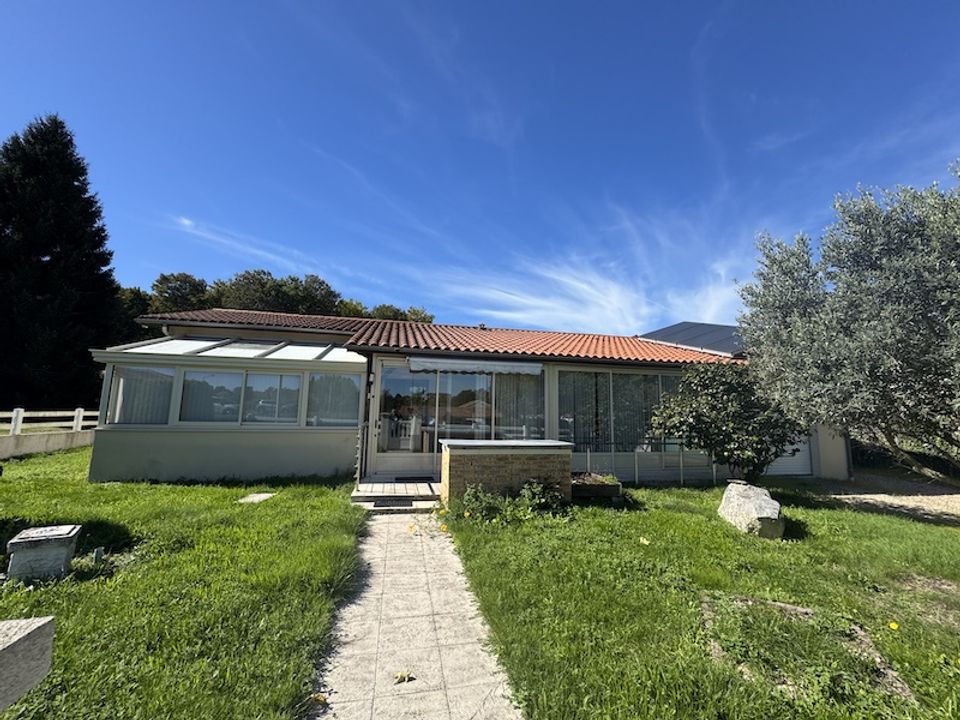 Villa i Saint-Martin-D'Ary, Charente-Maritime - foto 1