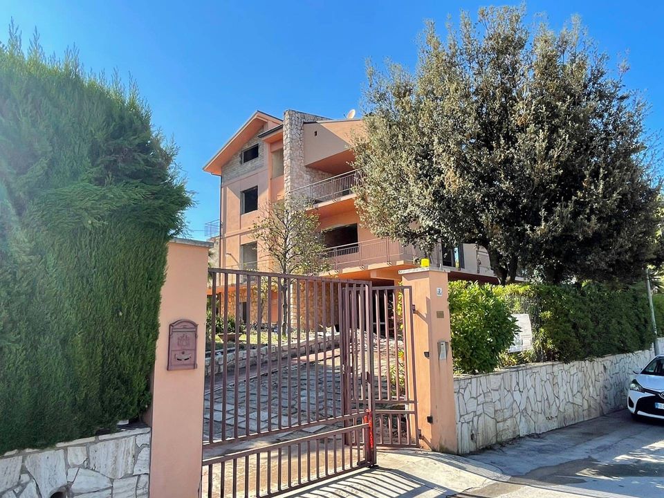 Villa i San Benedetto Del Tronto, Ascoli Piceno - foto 1