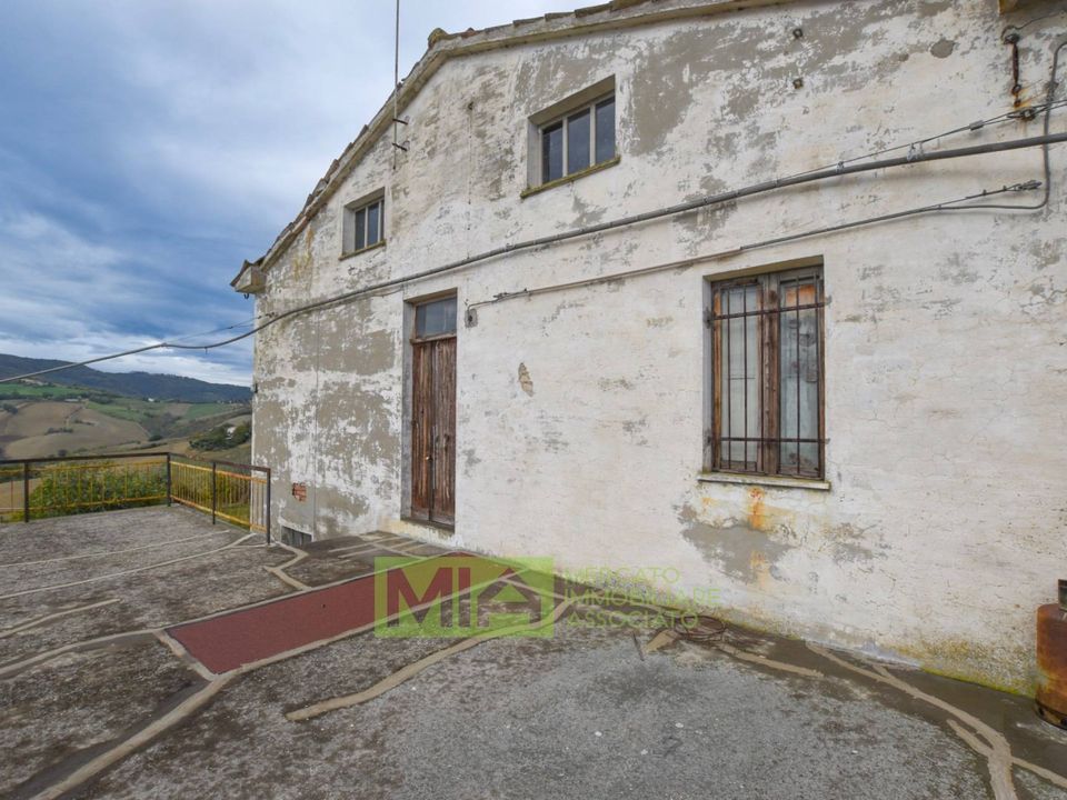 Landejendom i Santa Vittoria in Matenano, Fermo - foto 4