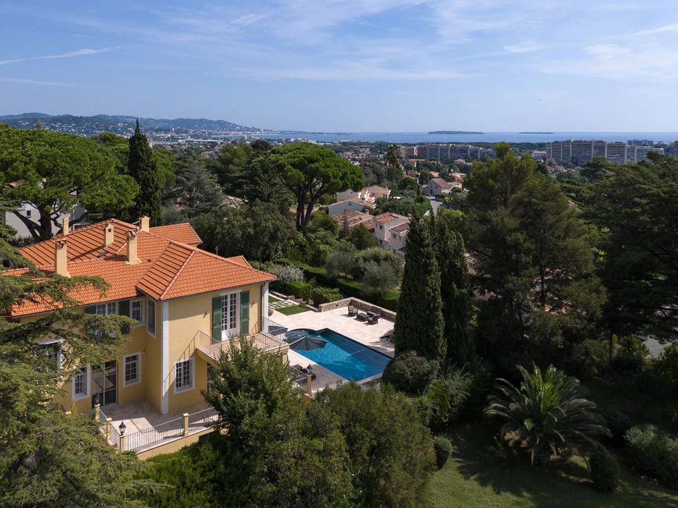 Villa i Mandelieu-la-Napoule, Alpes-Maritimes - foto 3