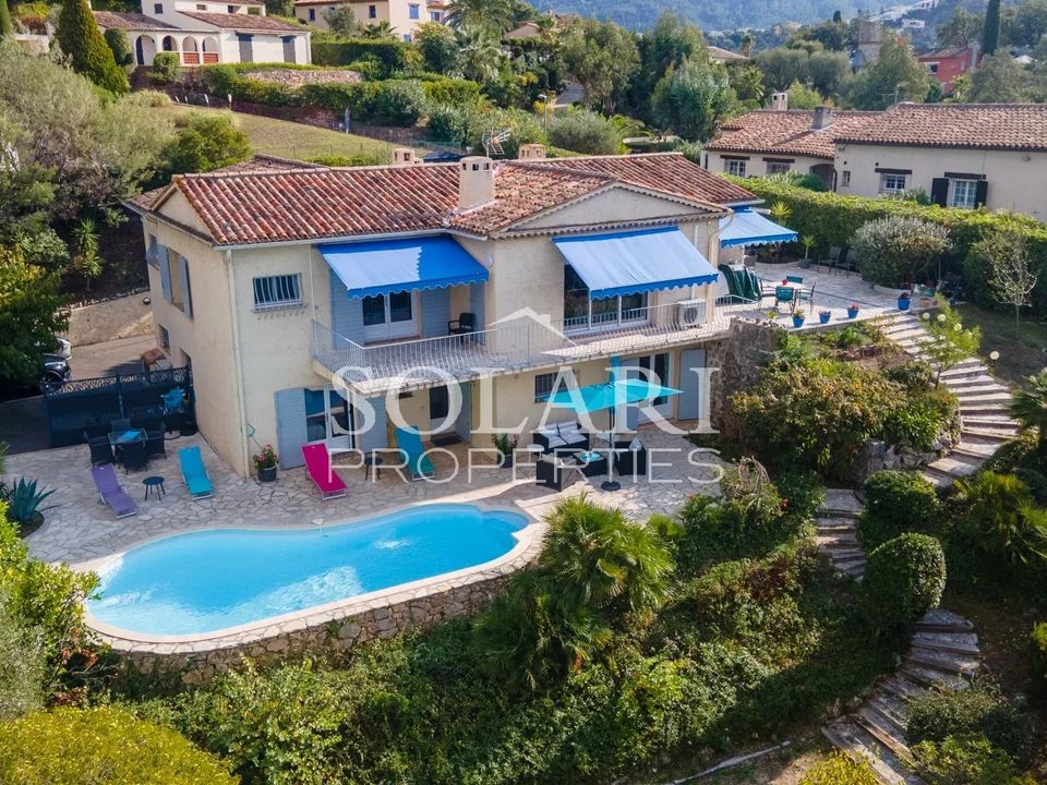 Villa i Mandelieu-la-Napoule, Alpes-Maritimes - foto 1