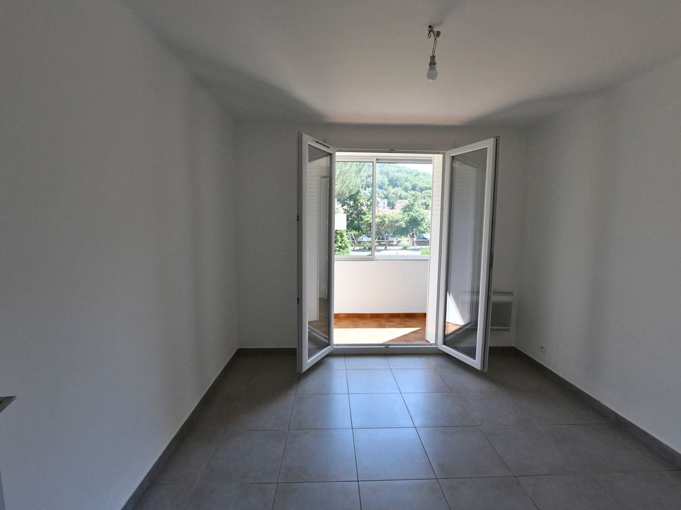 Lejlighed i Amelie-les-Bains-Palalda, Pyrenees-Orientales - foto 3