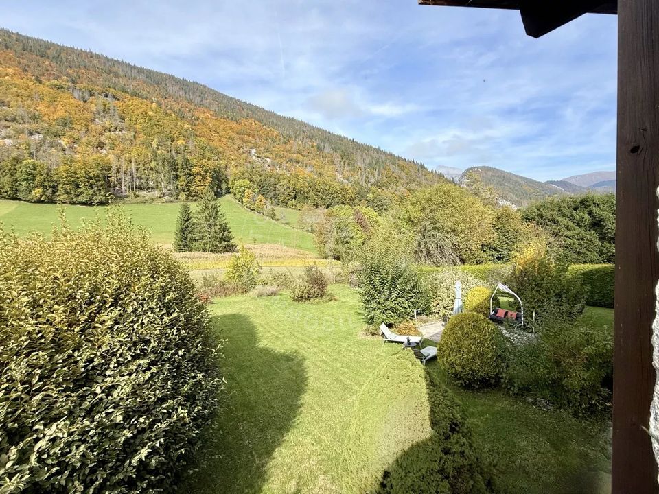 Træhytte i Saint-Jean-de-Sixt, Haute-Savoie - foto 1