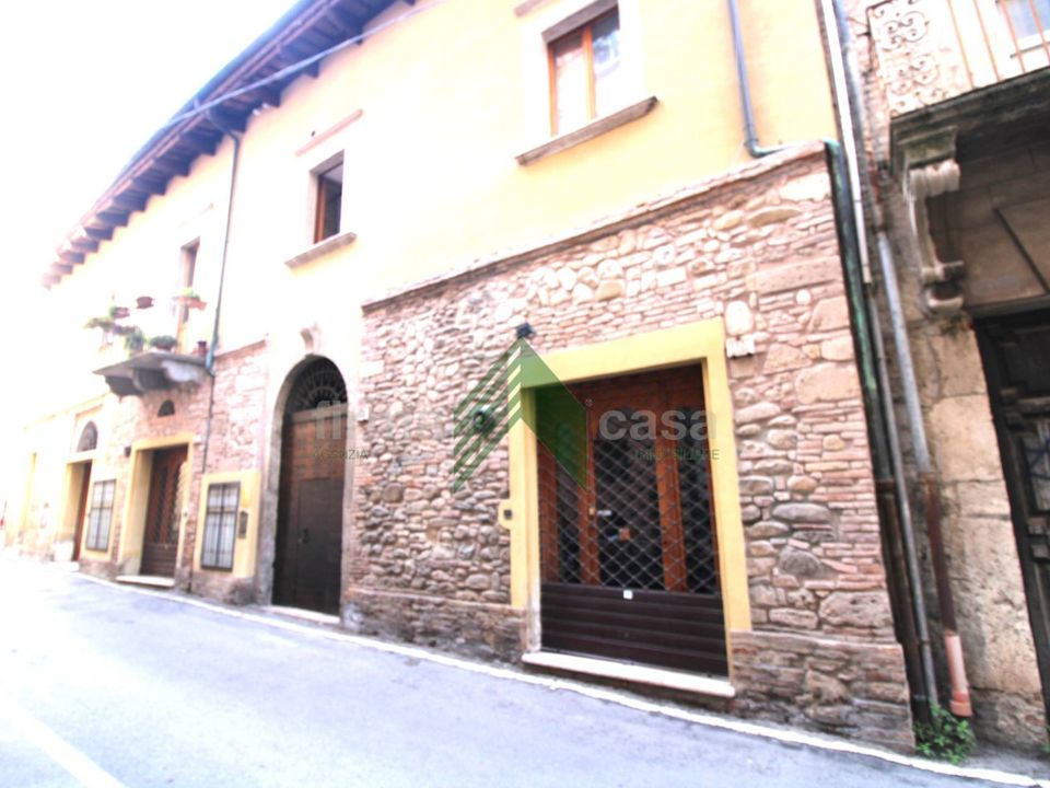 Erhvervsejendom i Teramo, Teramo - foto 3