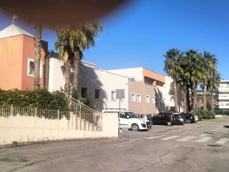 Erhvervsejendom i Grottammare, Ascoli Piceno - foto 1