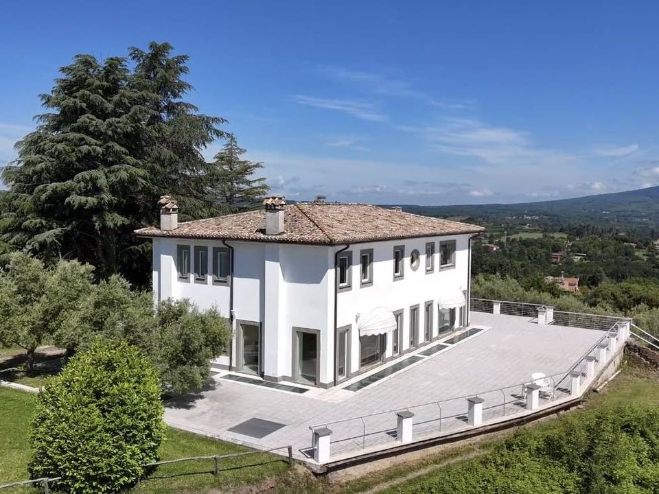 Villa i Bassano Romano, Viterbo - foto 1