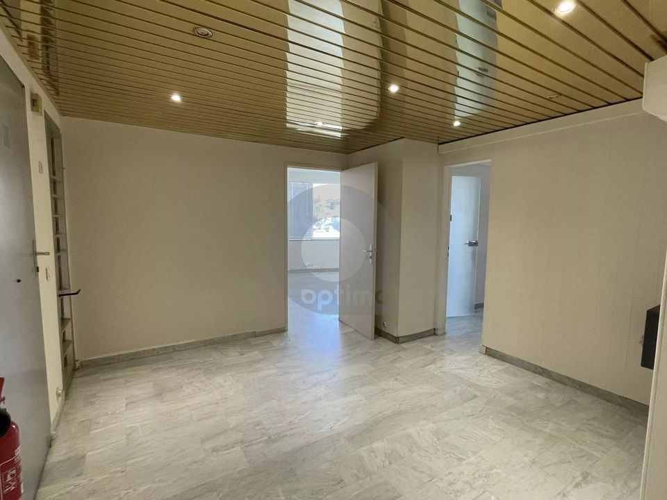 L'establiment comercial a Menton, Alpes-Maritimes - foto 2