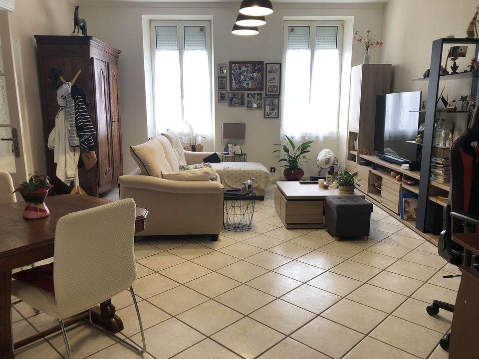Casa de pueblo en Pauillac, Gironde - foto 2