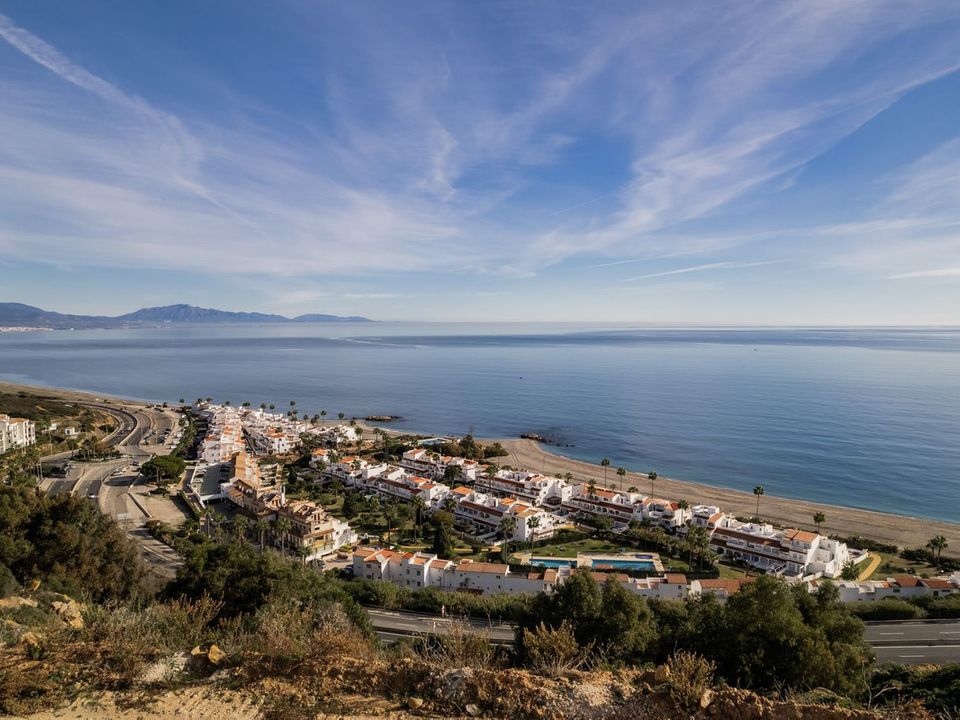 Helårsgrund i Manilva, Malaga - foto 2