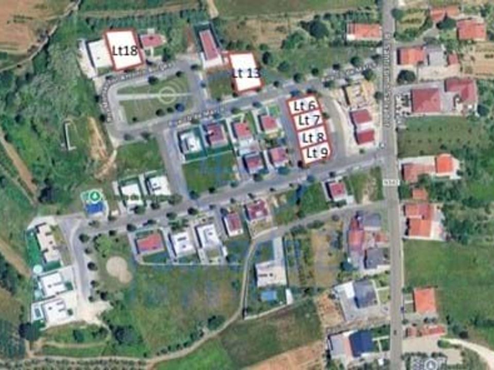 Helårsgrund i Leiria, Leiria - foto 1