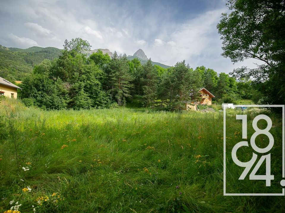 Terreno en Uvernet-Fours, Alpes-de-Haute-Provence - foto 1
