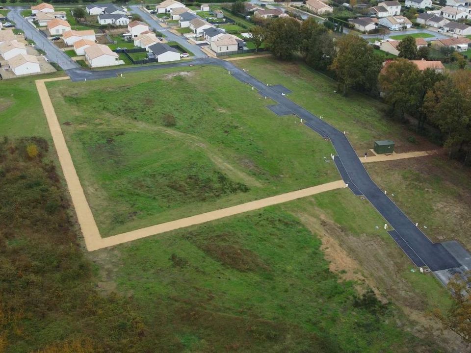 Grond in Savigny-Lévescault, Vienne - foto 5