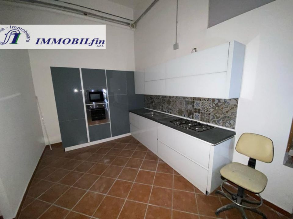 Erhvervsejendom i Villabate, Palermo - foto 4