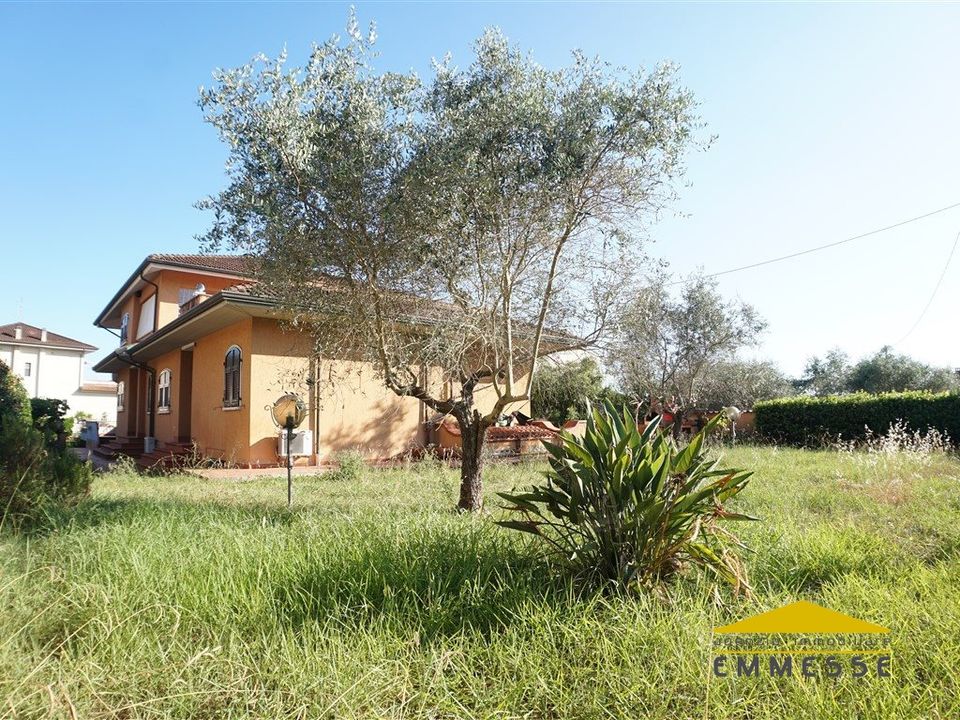 Villa i Carrara, Massa and Carrara - foto 1