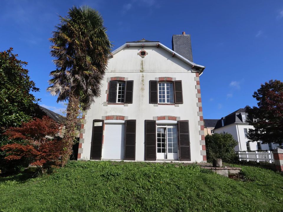 Villa en Carhaix-Plouguer, Finistere - foto 1