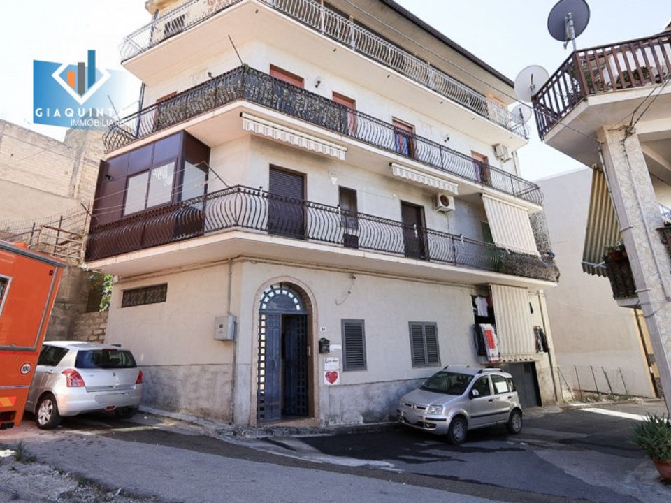 Lejlighed i Palagonia, Catania - foto 1
