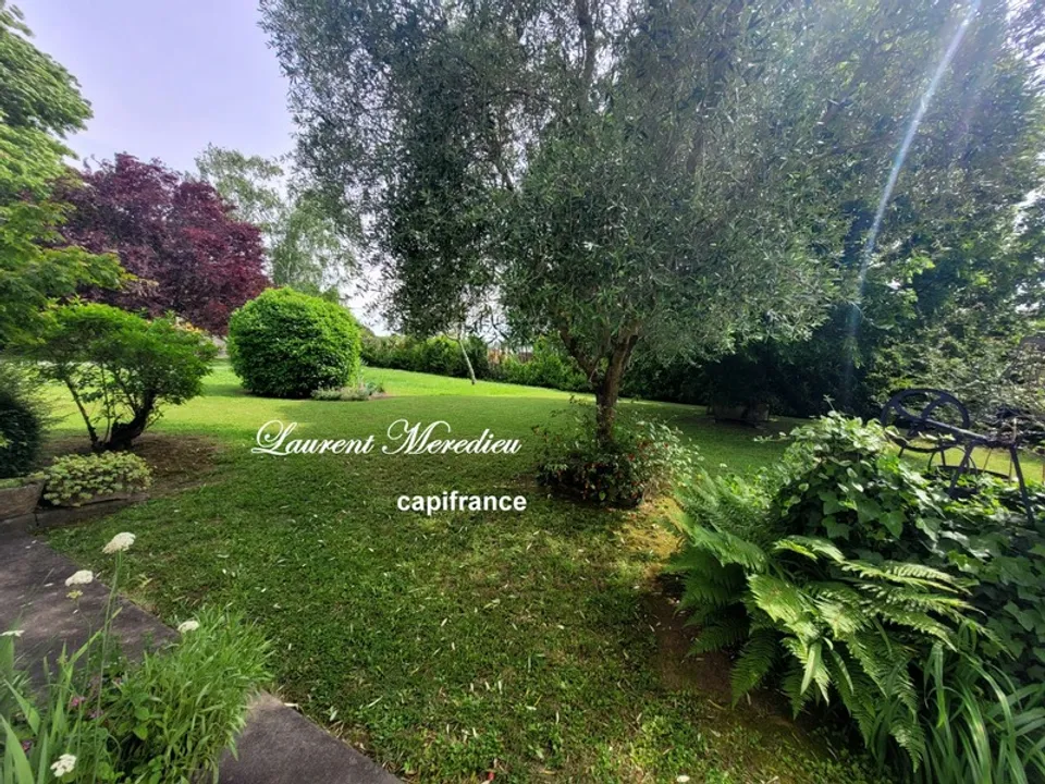 Villa i Saint-Andre-de-Cubzac, Gironde - foto 1