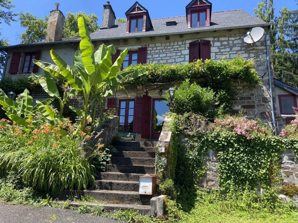 Villa i Saint-Bonnet-La-Riviere, Correze - foto 1