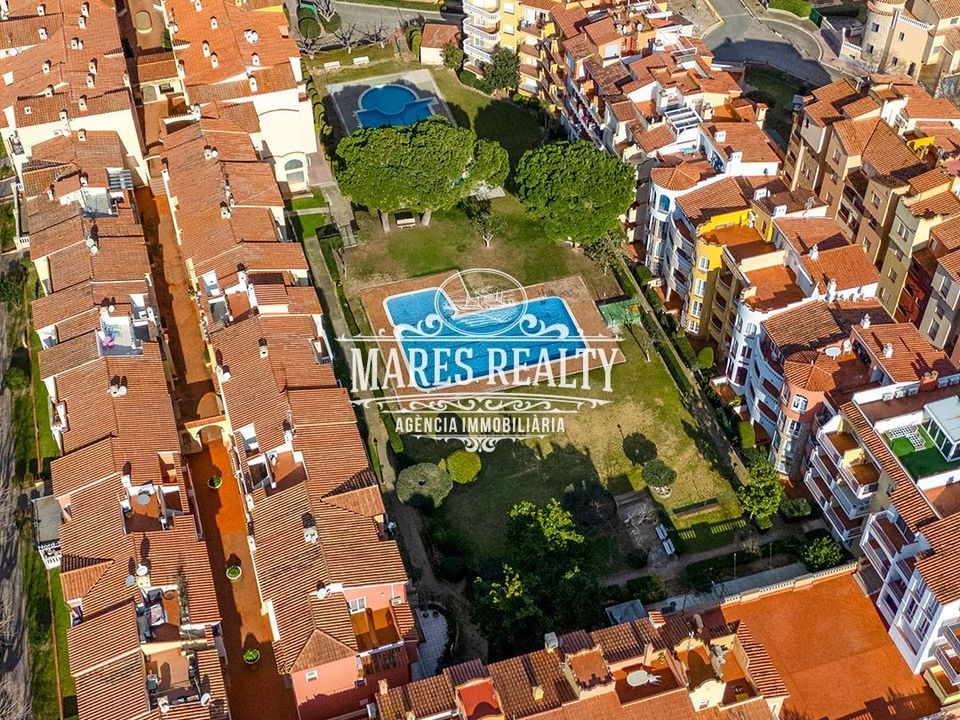 Lejlighed i Empuriabrava, Gerona - foto 2