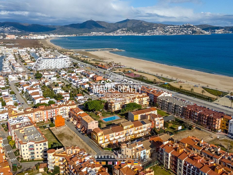 Lejlighed i Empuriabrava, Gerona - foto 4