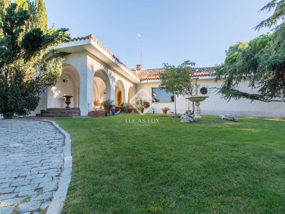 Villa i Boadilla Del Monte, Madrid - bilde 1