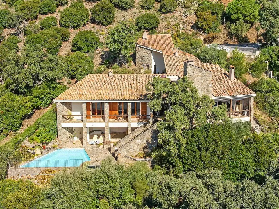 Villa i Le Lavandou, Var - foto 1