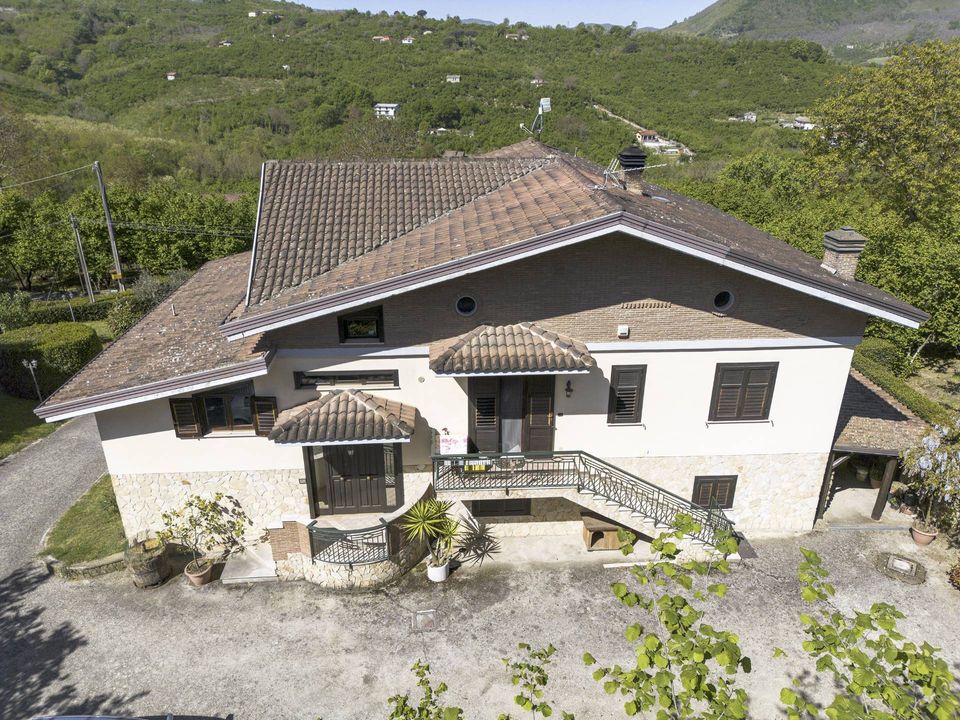 Villa i Aiello del Sabato, Avellino - foto 2