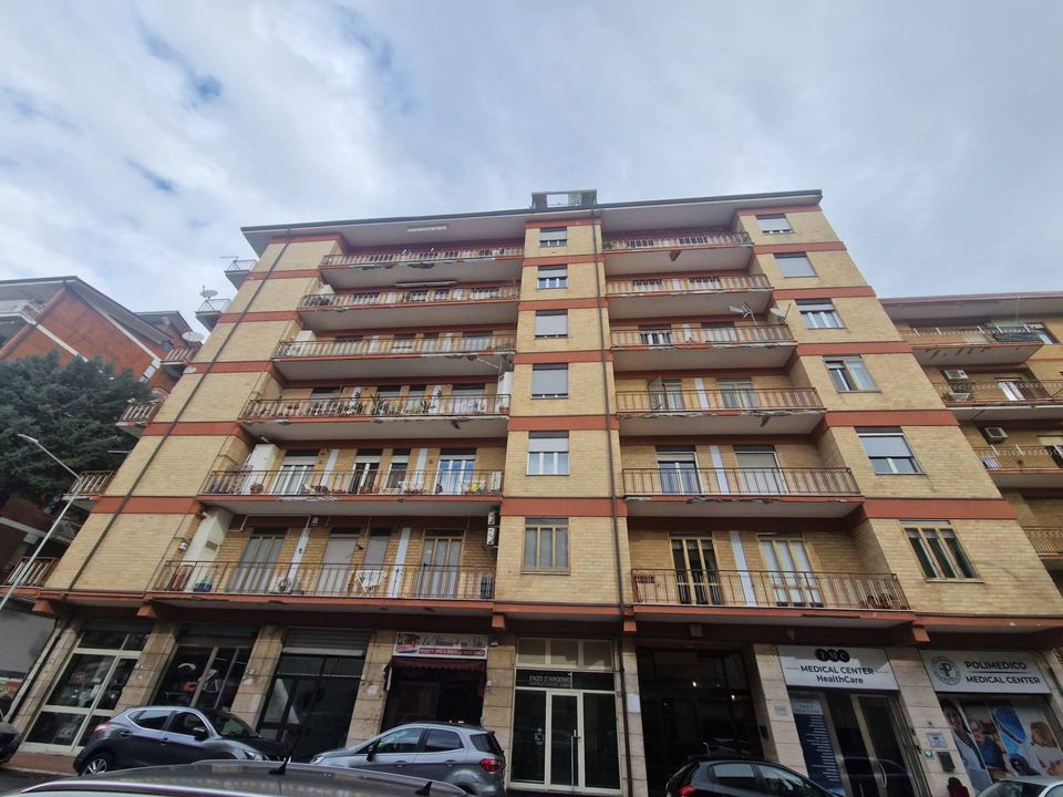 Lejlighed i Avellino city, Avellino - foto 1