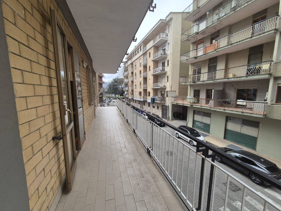 Lejlighed i Avellino city, Avellino - foto 1
