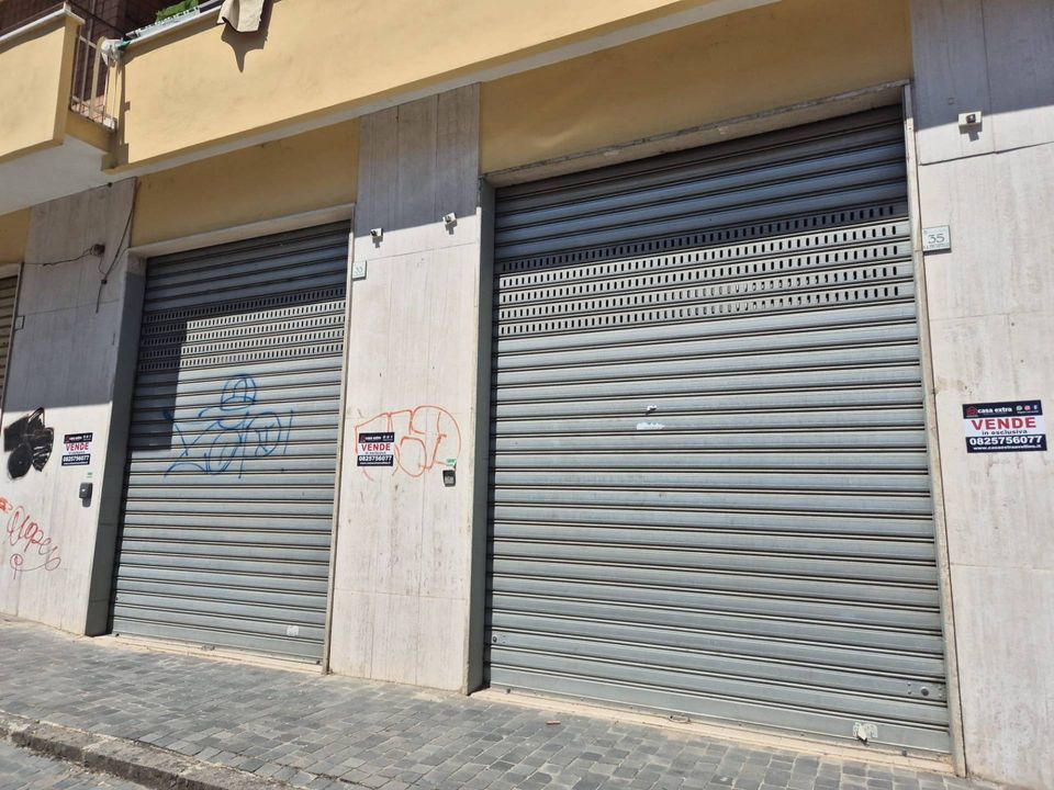 Erhvervsejendom i Avellino city, Avellino - foto 3